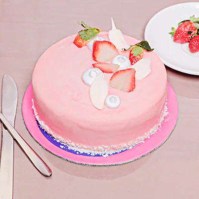 Amazing Glazing Strawberry Cake